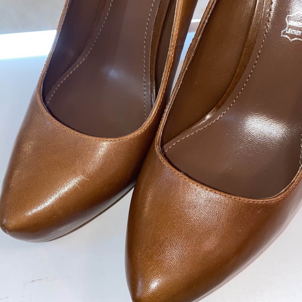 Heels - Picture 6 of 7